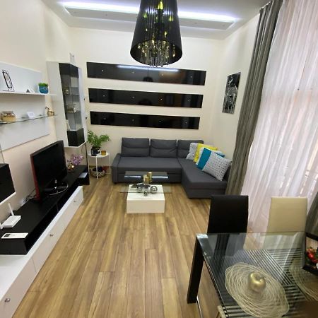 Cozy Apartment In Downtown Sofia - Tsar Samuil Street Sófia Exterior foto