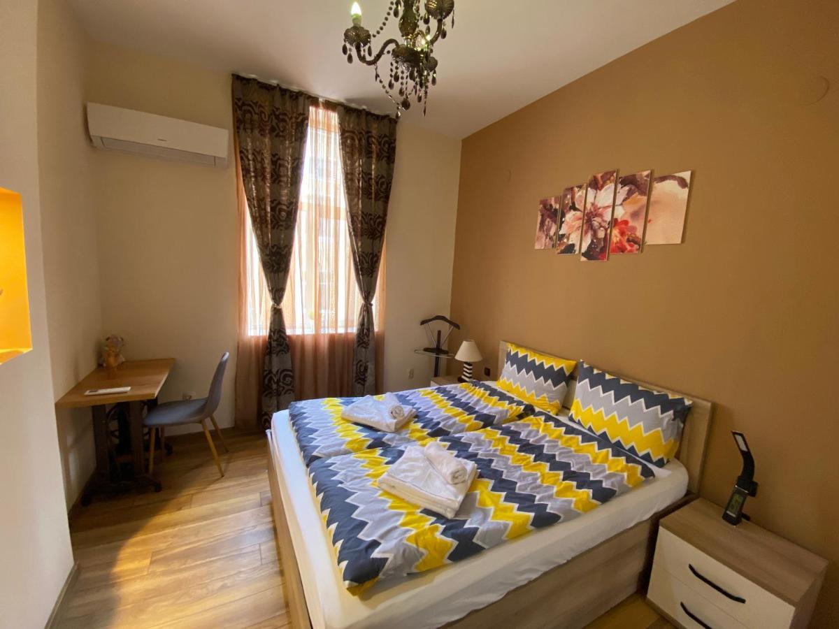Cozy Apartment In Downtown Sofia - Tsar Samuil Street Sófia Exterior foto